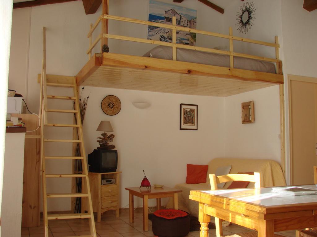Gites Ruraux Aria Falcona Santa-Maria-Figaniella Quarto foto